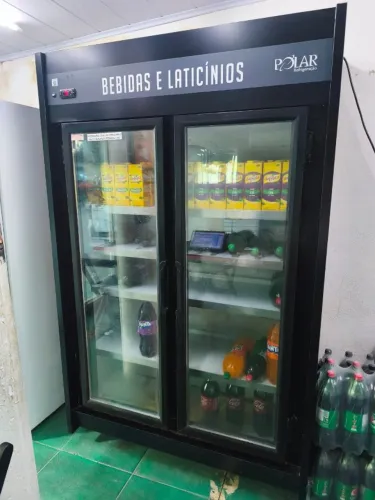 Expositor Refrigerado Auto Serviço Polar 1.25m 2 Portas