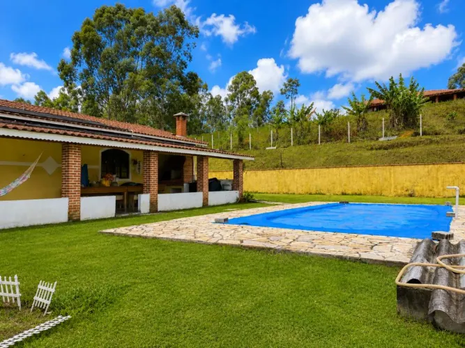 Sítio / Chácara para Venda em Toledo, Rural, 3 dormitórios, 2 banheiros