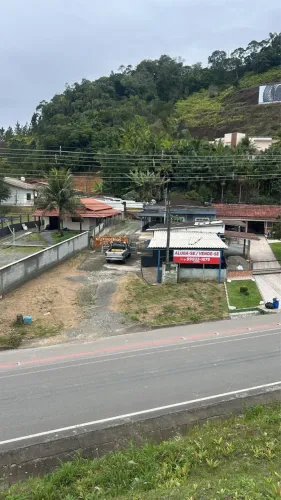 ITAIPAVA - ITAJAÍ! 1000 m² COM CASAS + SALA COMERCIAL NA FRENTE