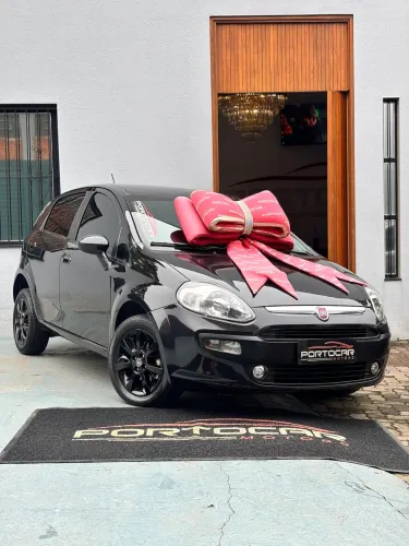 Fiat Punto Attractive 1.4 Fire Flex 8V 5P 2013