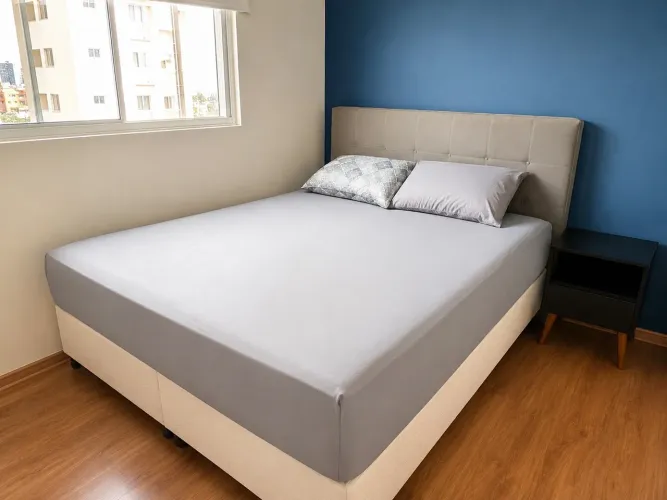 Cama Queen Umaflex Itália Molas Ensacadas + Box + Cabeceira - Excelente Estado