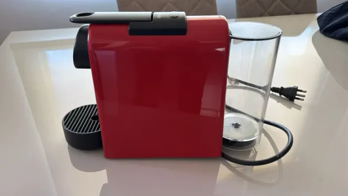 Nespresso Essenza Mini - Cafeteira