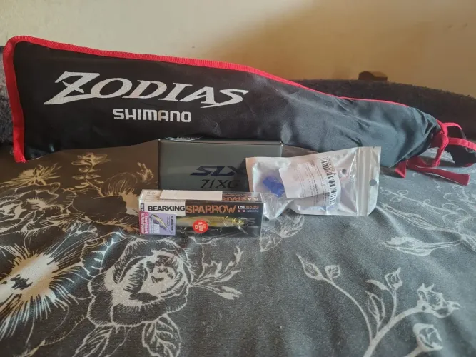 Carretilha Chimano 71 Xg ( Esquerda) Nunca usada,Vara zodias Chimano 4 Partes Nunca usada
