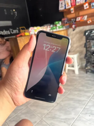 Vendo iPhone 11 64 gb 