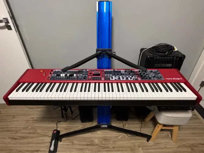 Nord stage 4 73