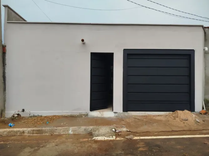CASA DISPONÍVEL PARA ALUGUEL EM NEWTON COELHO