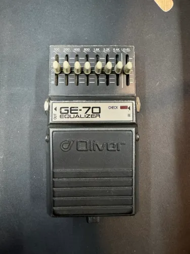 Pedal Equalizador Oliver Equalizer GE-70 anos 90 usado em ótimo estado 