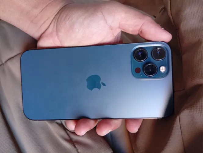Vendo iPhone 12 Pro Max pra hoje