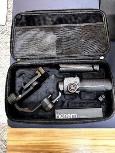 Estabilizador Gimbal Hohem M7 com controle remoto