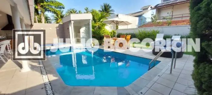 Barra casa Santa Mônica 5Quartos 3Suítes piscina Seg24hs