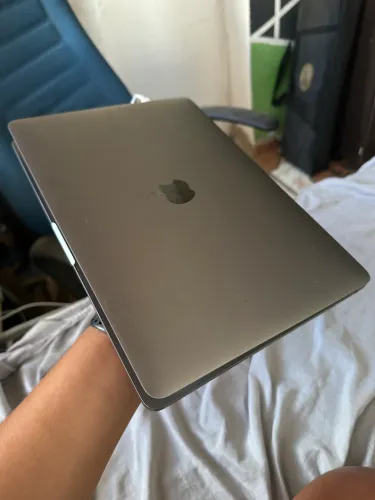 MacBook Pro 2020 16gb ram 512gb
