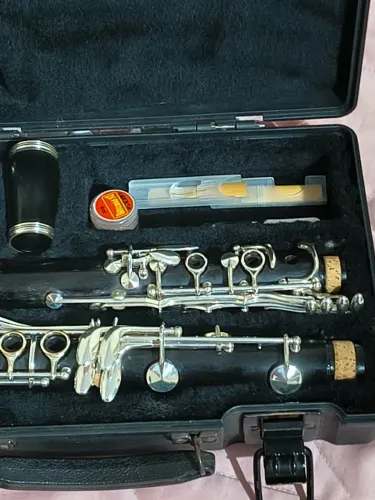 Estrumento mosical clarinete