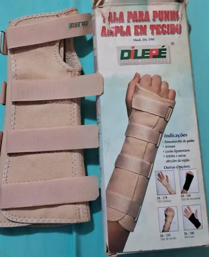 PAR DE TALAS PARA PUNHOS AMPLAS EM TECIDO SEMINOVAS;