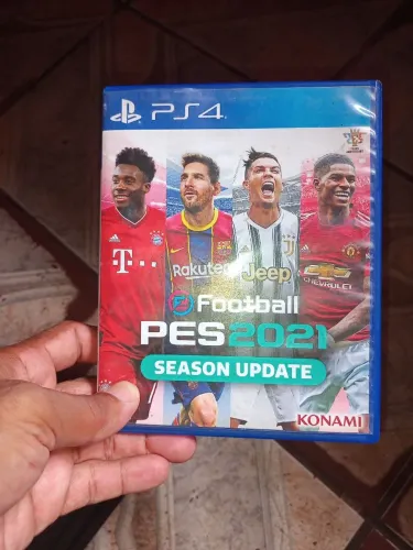 Vendo um PS4 pro funcionando perfeitamente