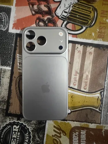 Diversas capinha iPhone 15 pro max transforma no 17 pro max