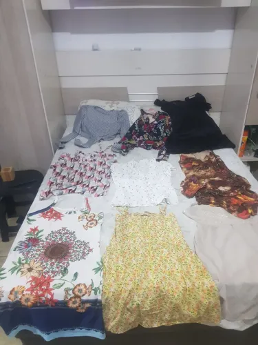 Lote vestidos e blusas seminovss revisadas tamanho p ou m (36 a 40)s