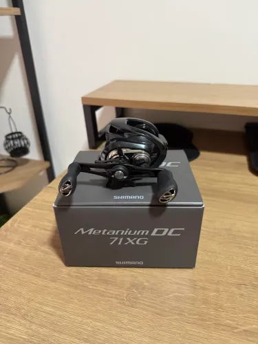 Carretilha Shimano METANIUM DC 71xg semi nova 