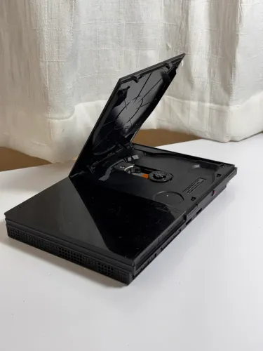 PlayStation 2 Slim + Jogo + Cabos | Funcionando Perfeitamente
