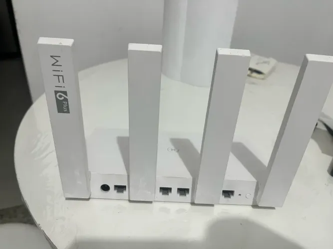 ROTEADOR   WI-FI 6  PLUS    HUAWEI.   AX 3000