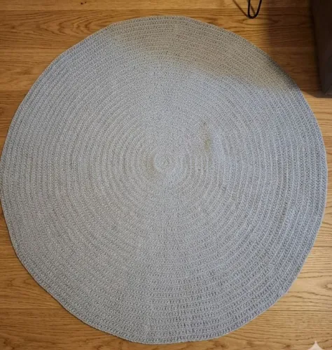 Tapete em crochê (100cm) cinza