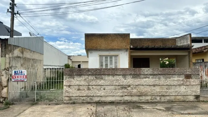Casa com 3 dormitórios à venda, 235 m² por R$ 800.000,00 - Ips - Campos dos Goytacazes/RJ