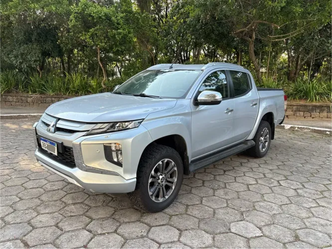 Mitsubishi L200 Triton Sport HPE-S 2.4 CD Dies. AUT 2022