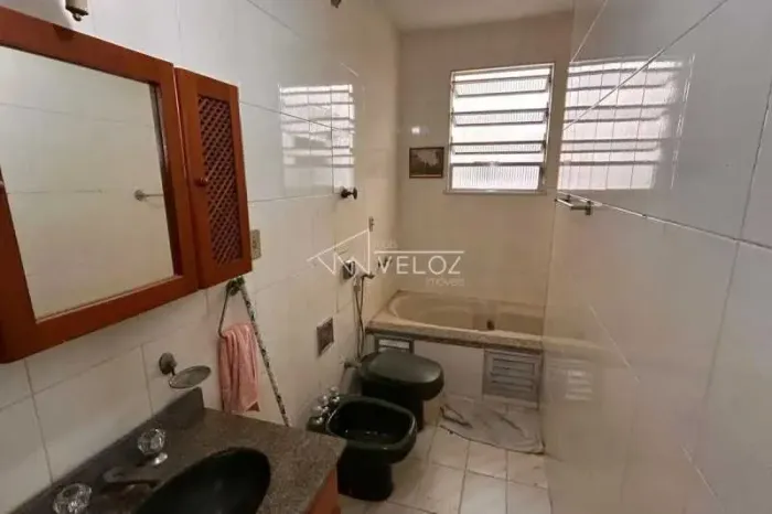 Casa de rua : / Residencial / Catete