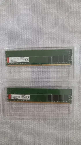 Memórias Kingston  ddr4 8gb por apenas 260,00.( Cada)