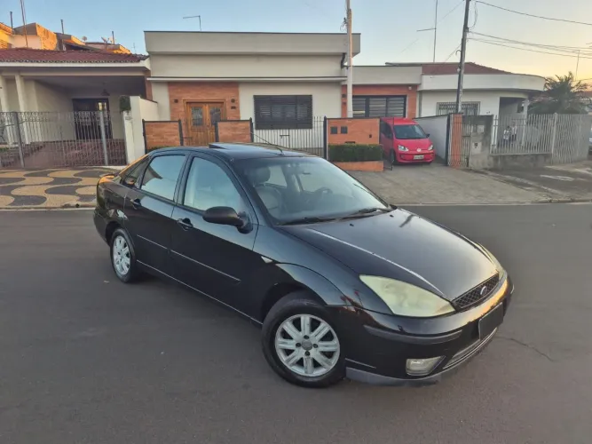 Ford Focus Ghia Sed. 2.0 16v/ 2.0 16V Flex 4P 2007