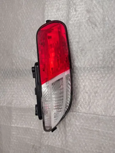 Lanterna para-choque traseiro direito GM Traiblazer  2012 a 2017original 
