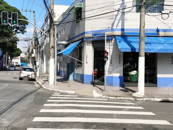 Lanchonete de esquina no Brás