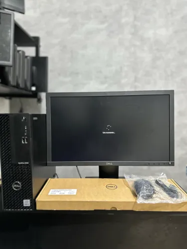 Computador Dell i3 10ª