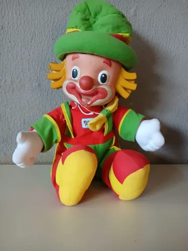 Boneco de pelúcia patatá