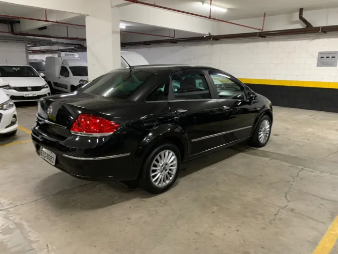 Fiat Linea Absolute 1.9/1.8 Flex Dualogic 4P 2009