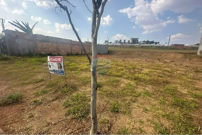 Lote no residencial Villa Suiça de frente para a Reserva