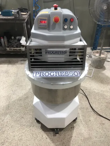 Super promoção!! Masseira progresso 25kg de farinha e 40Kg de massa pronta.