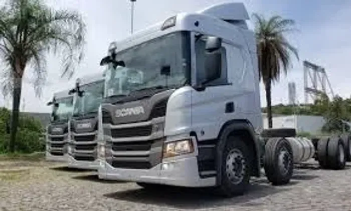 Scania P360 8x2 Aut Super + Retarder 2026 Top De linha