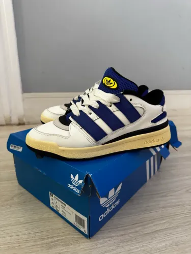 tênis adidas forum 2000 off white glossy blue