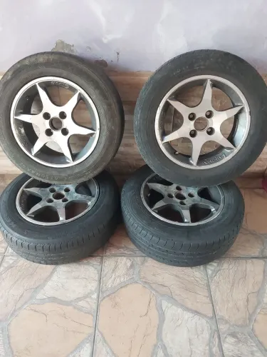 Rodas e Pneus