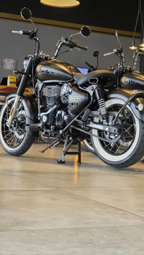 Goan 350cc Black - Duvallyer Rodrigues - 21 9 9271 71 82 - Royal Enfield