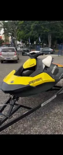 Jet ski sea doo