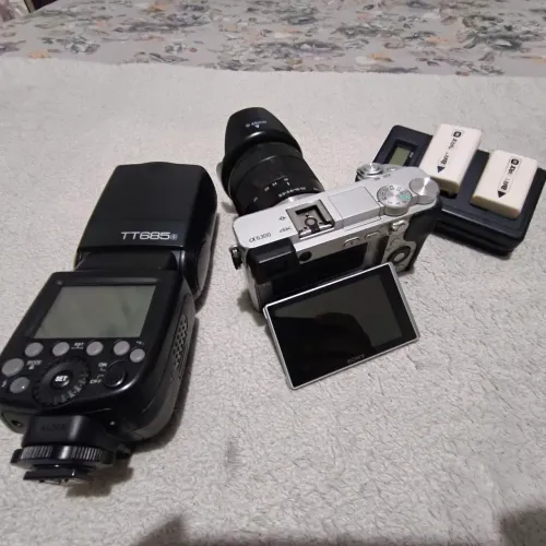 Sony A6300