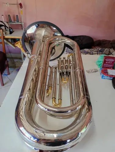 Tuba 3/4 Si bemol