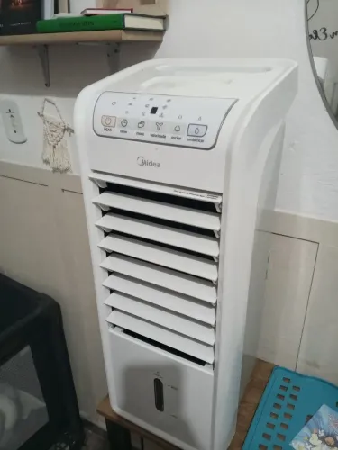 Climatizador de ar semi-novo