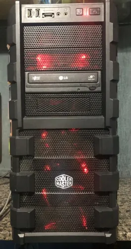 Pc Gamer Ryzen3 3200g / Ssd 240g / 4g Ddr4