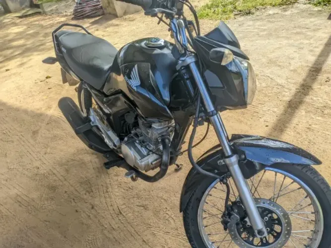 Vende-se Honda fan 150 2014/2015 selada e quitada