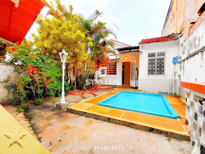 Casa de Vila Linear com Quintal e Vaga em Lins de Vasconcelos! M93H
