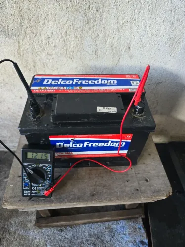 Vendo bateria amperes 75