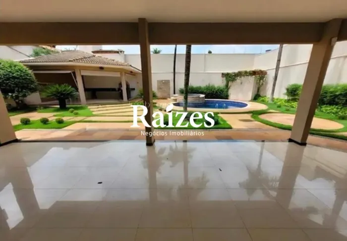 Casa Sobrado com 04 suítes com ar condicionado na Região Sul de Uberlândia