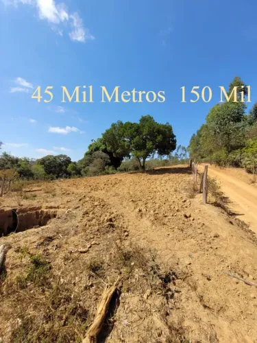 Terreno de 4.5 hectares em Desterro de Entre Rios MG, 45 mil metros  149 mil